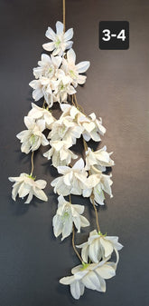 Ramură artificială cu flori crem elegante - 112cm